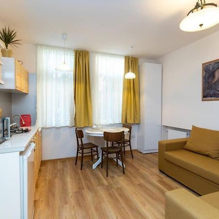 Wehost Liberty Square Apartments Тбилиси Екстериор снимка